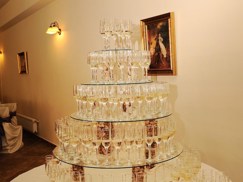 Hotel Dusan Si Fiul Resita Nord Экстерьер фото