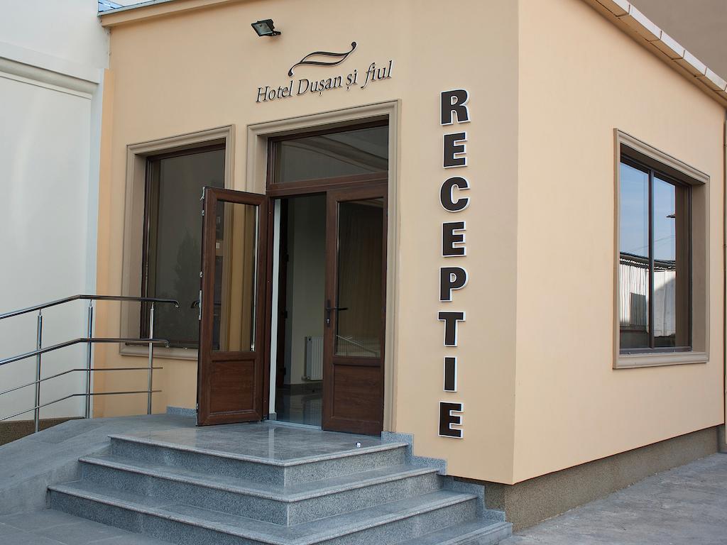 Hotel Dusan Si Fiul Resita Nord Экстерьер фото