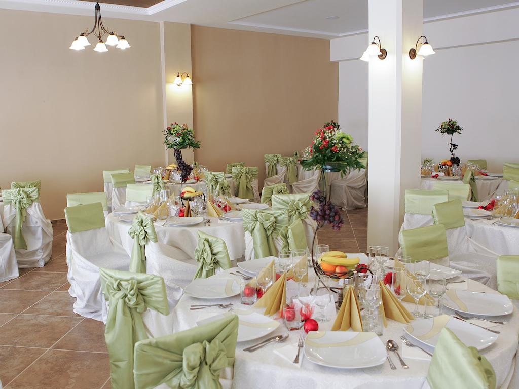Hotel Dusan Si Fiul Resita Nord Экстерьер фото